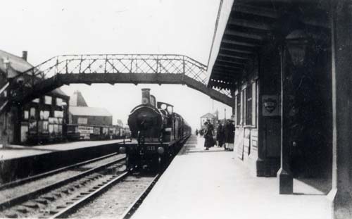 Train at Station 1910
